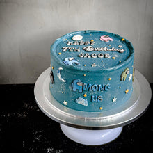 Load image into Gallery viewer, Elegant bespoke cake from Kaki Desserts, featuring intricate floral designs and a smooth, glossy finish.